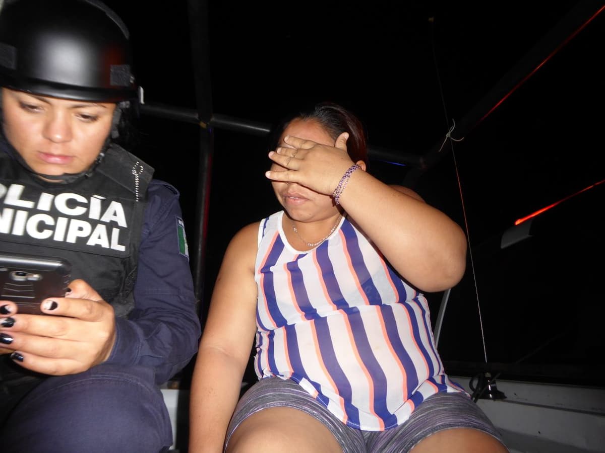 Mujer apuñala a su marido en Villas del Sol