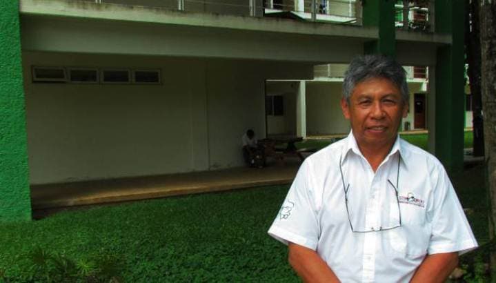 Pide exrector salida de Hernández Silva de la Uimqroo