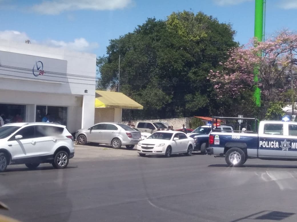 Detiene PGR a presunto par de narcomenudistas