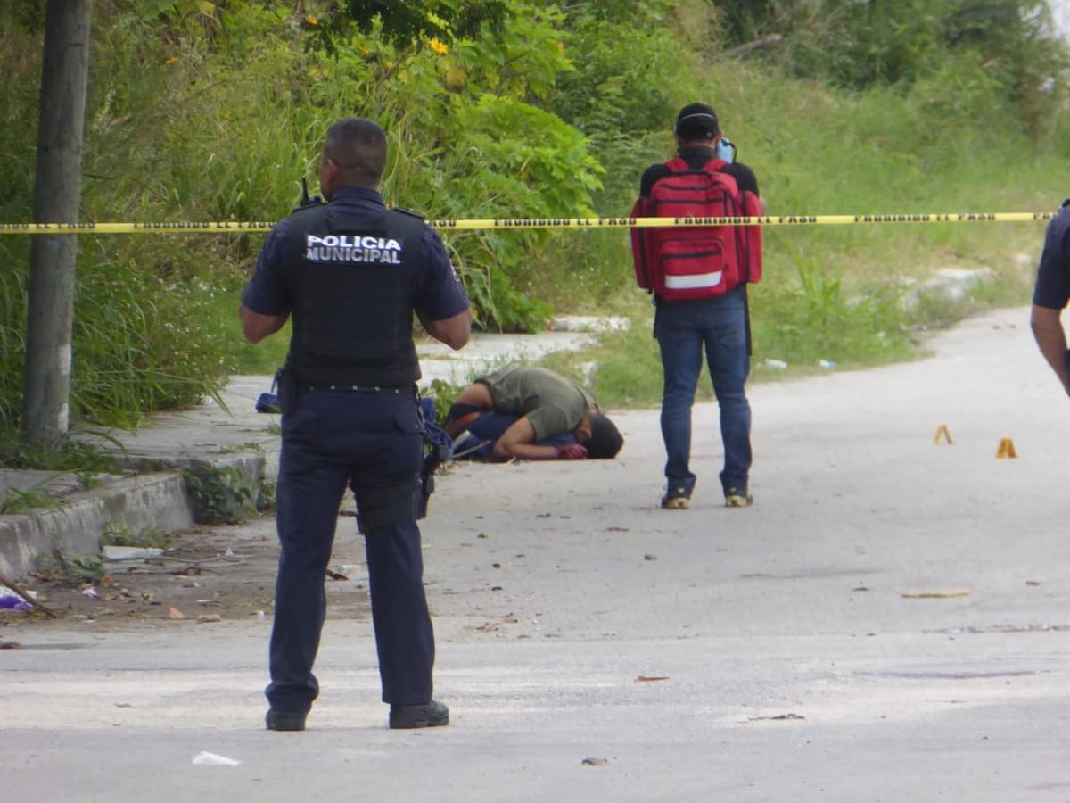 Ejecutan a hombre frente a la casa de Román Quian