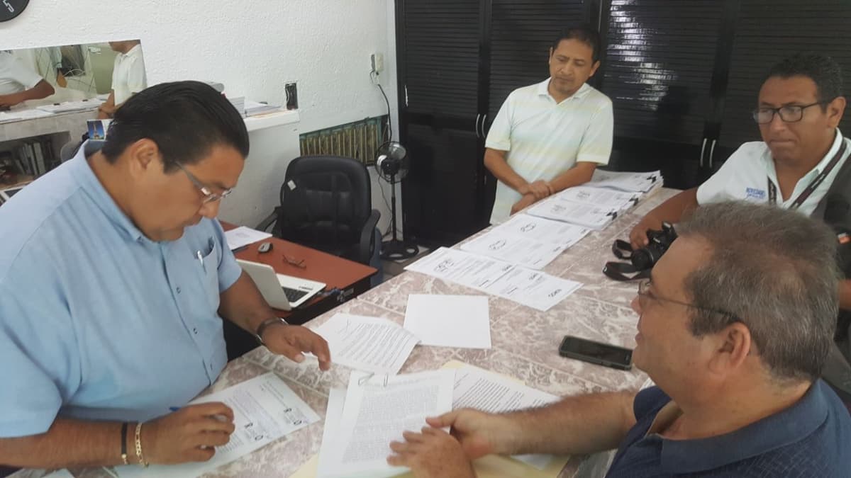 Promoverá Andrés Ruiz Morcillo un juicio para estar en la boleta