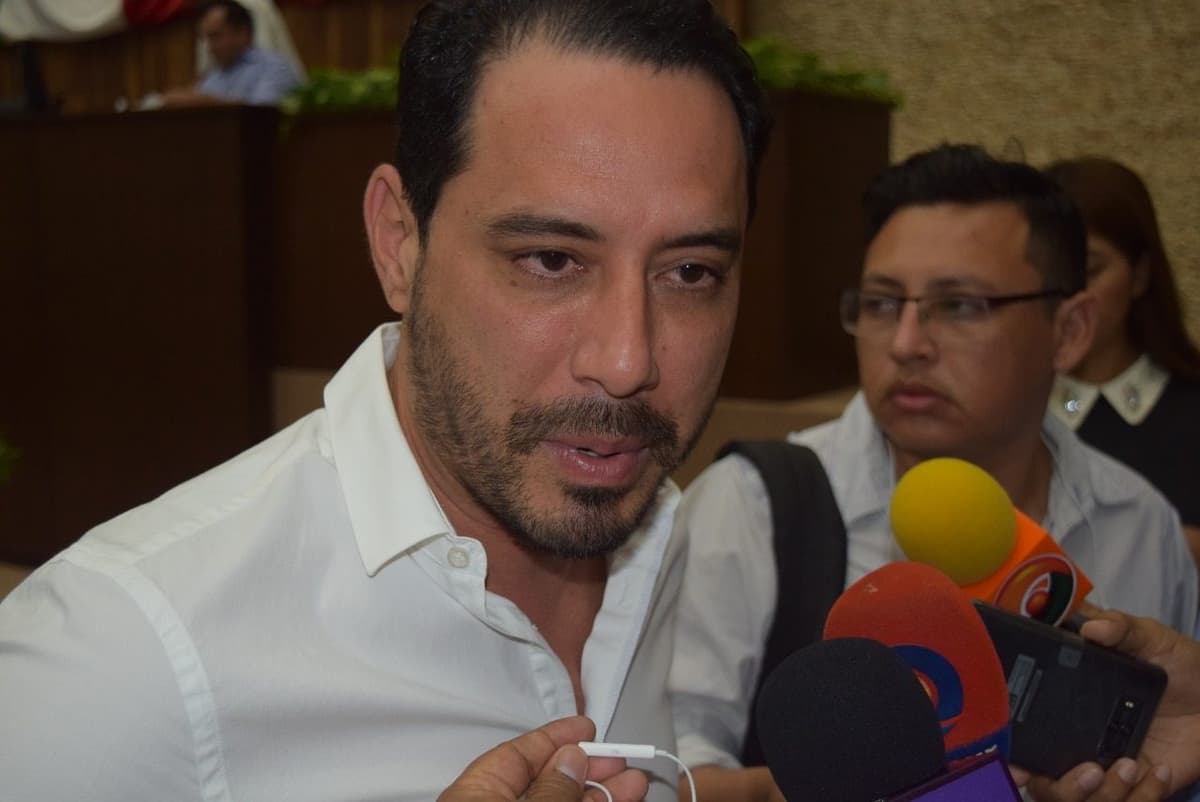 Salida de “Huacho” no afecta al PAN: Alonso Paz