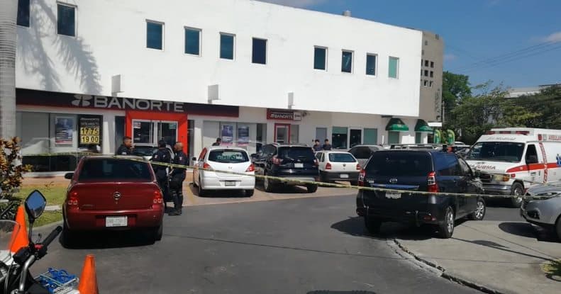 Caen asaltabancos por rápida acción policial