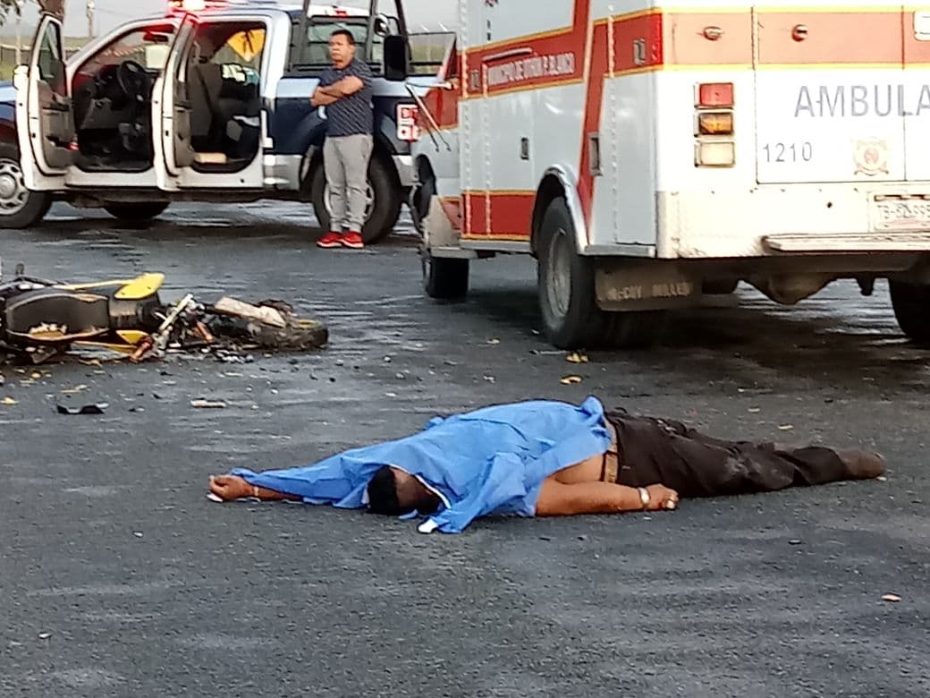 Presunto fiscal de la PGR atropella y mata a un hombre abordo de su motocicleta