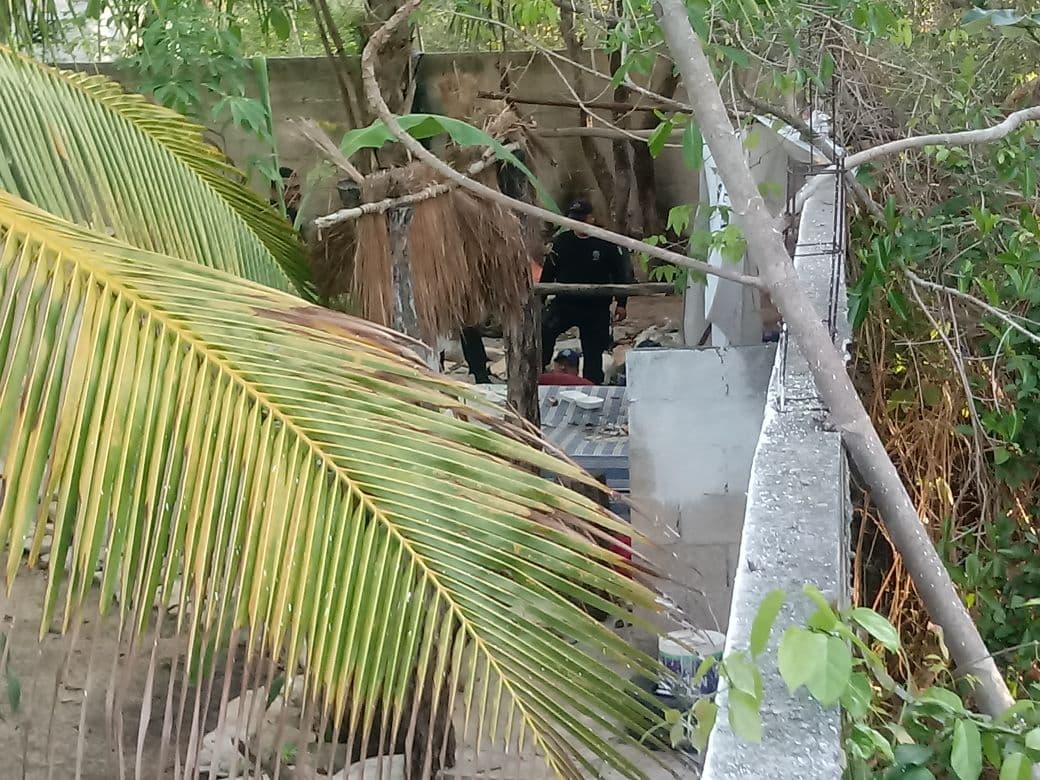 Hallan dos osamentas en cenote de Playa