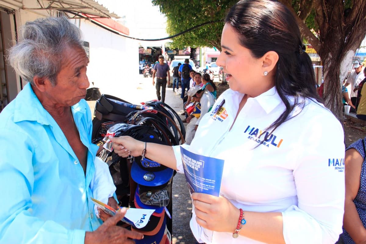 Combatir  la corrupción, es prioridad: Mayuli Martínez