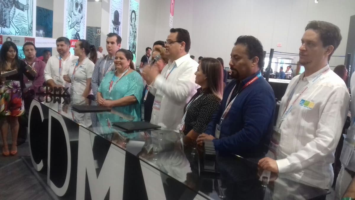 Firma CdMx convenio turístico con Quintana Roo