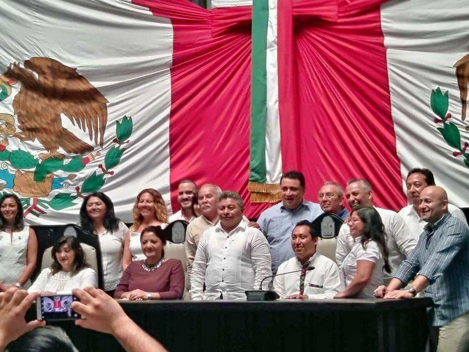 Regresan Emiliano y De la Peña a sus curules