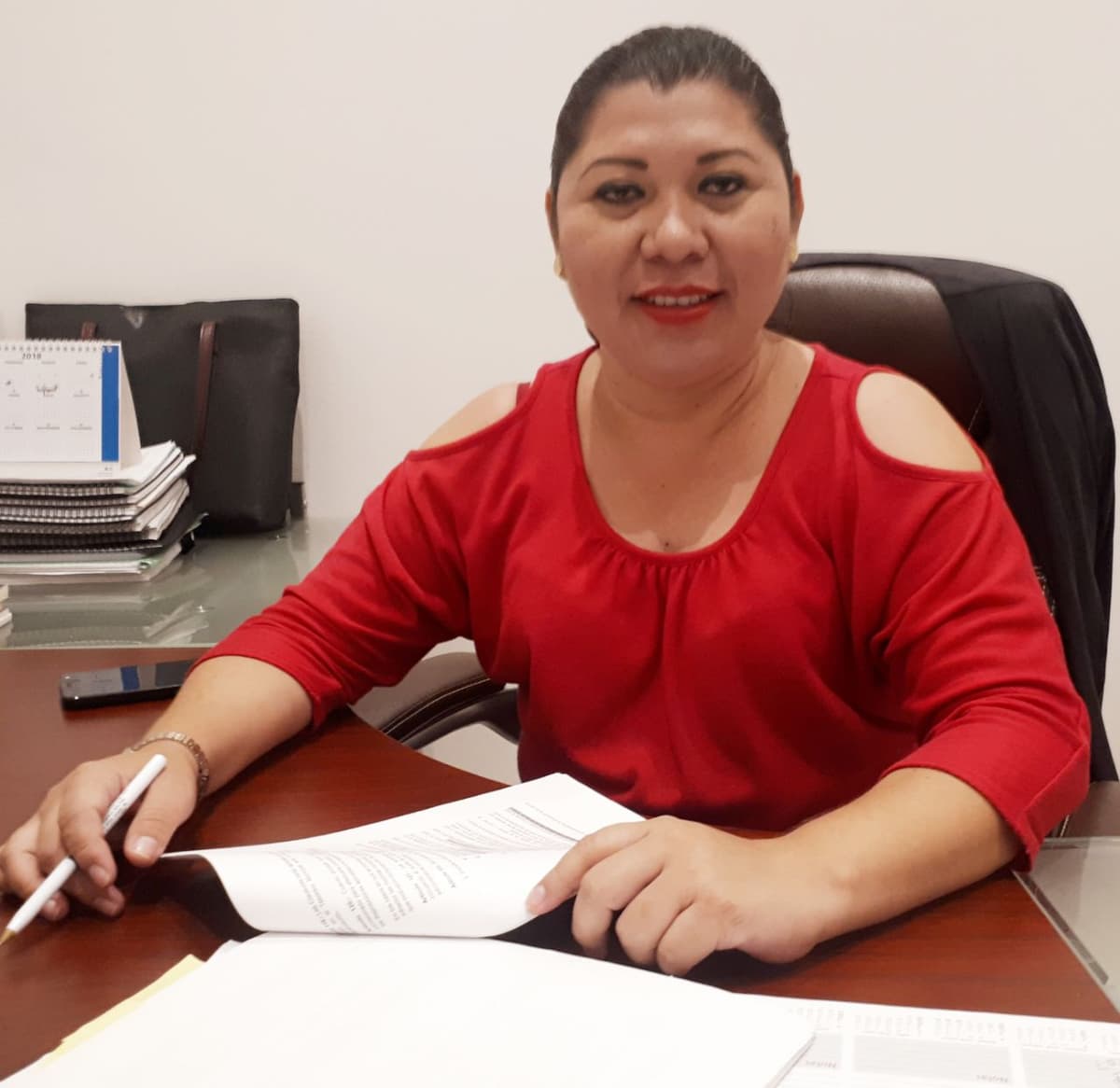 Apoya regidora ex morenista a Laura Fernández