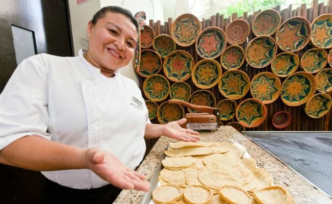 Aprende a preparar tacos 100% Mexicanos en la Riviera Maya