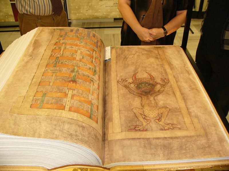 Conoce la historia del Códex Gigas, la "Biblia" que escribió supuestamente Satanás