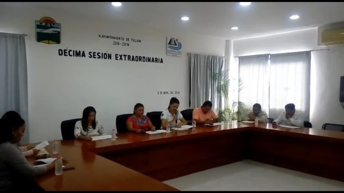 Pide licencia regidora de Tulum