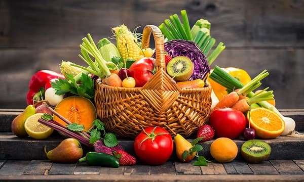 Conoce las propiedades de frutas y verduras según su color