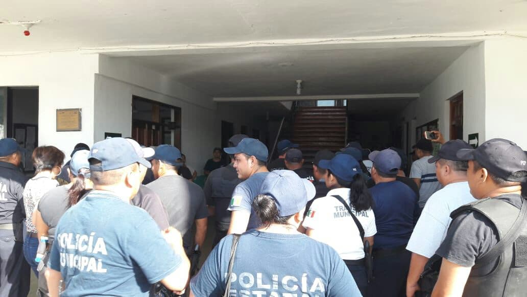 Policías de José María Morelos, en paro