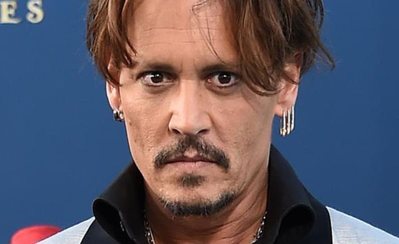 Johnny Depp ataca a uno de sus trabajadores