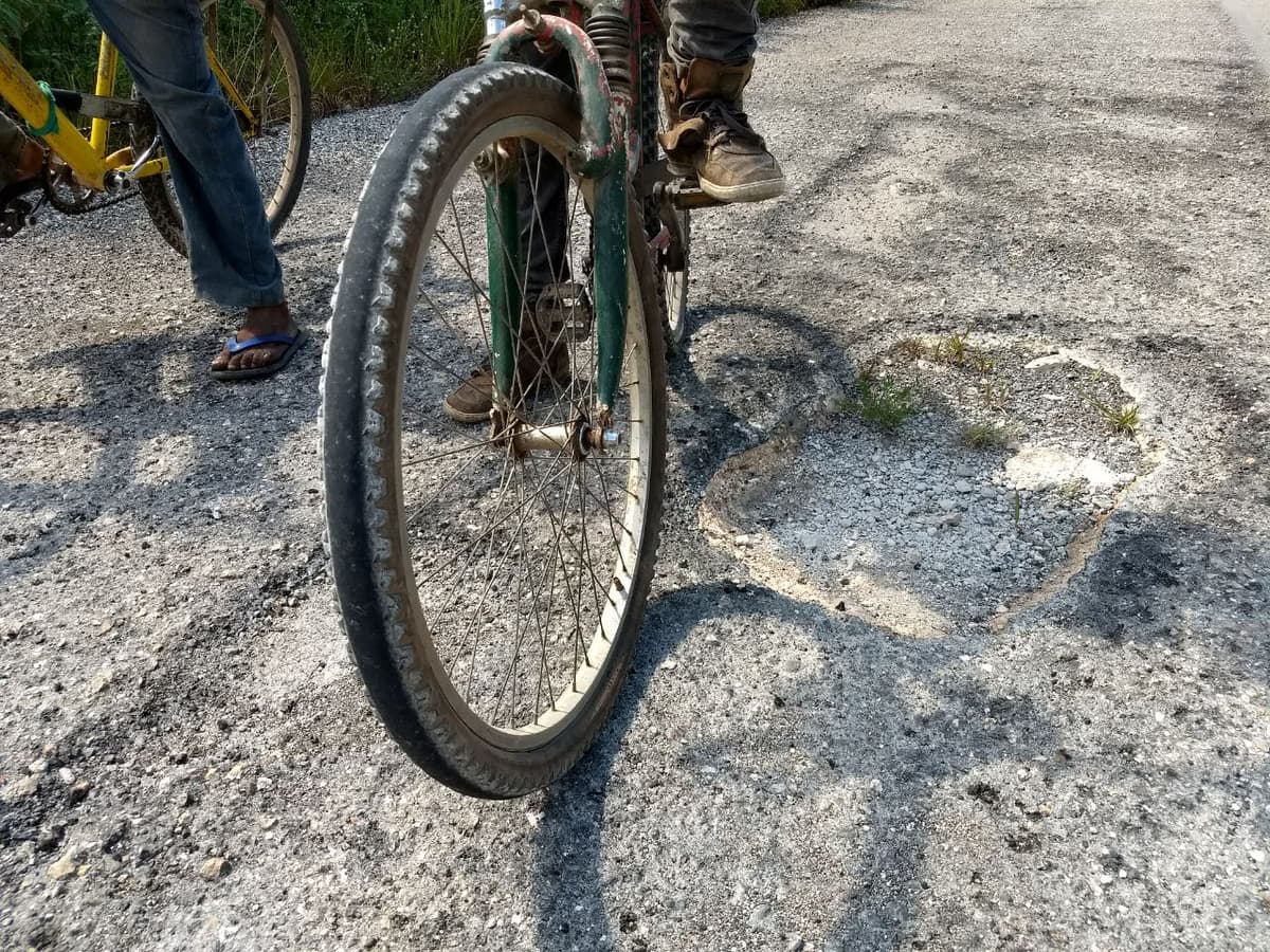 Camino intransitable hacia Hobompich