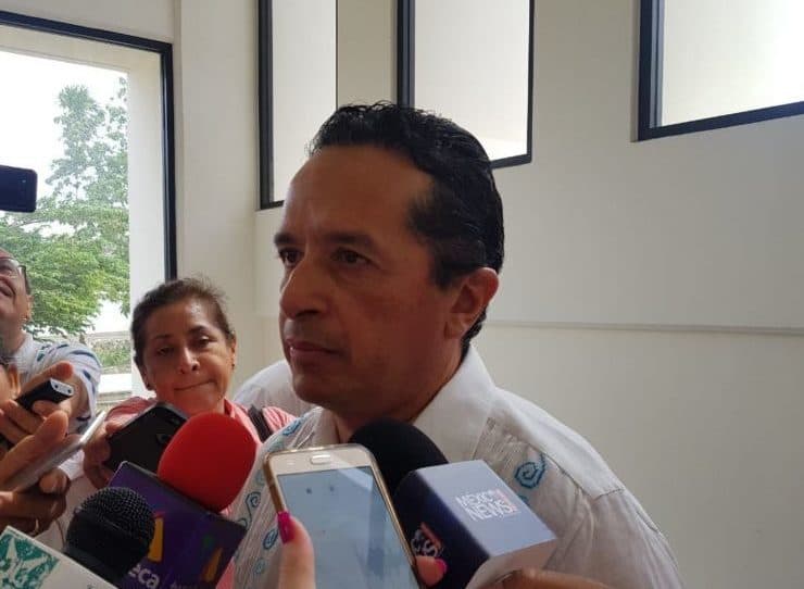 Dice Carlos Joaquín que están atentos a protestas en la Fiscalía
