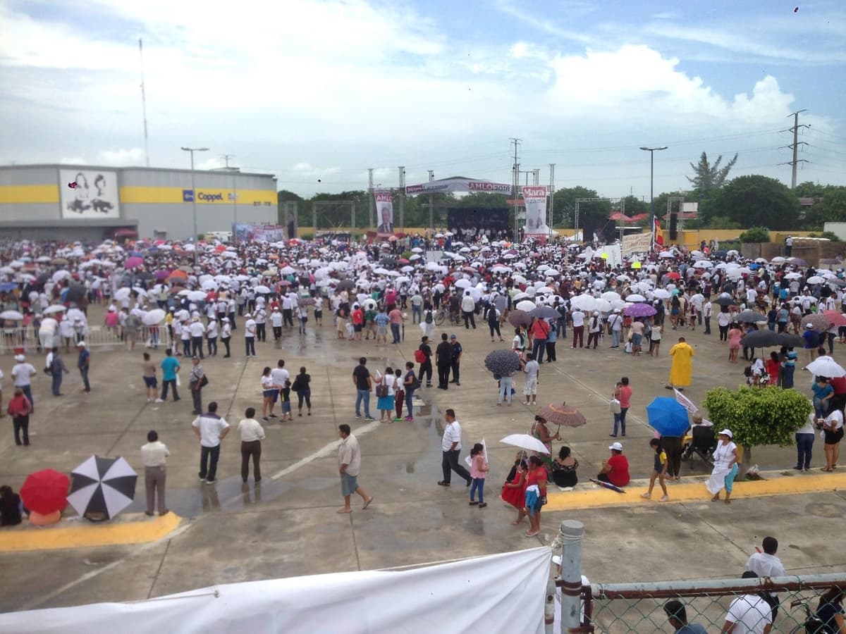 Escasa afluencia en el cierre de campaña de AMLO en Cancún