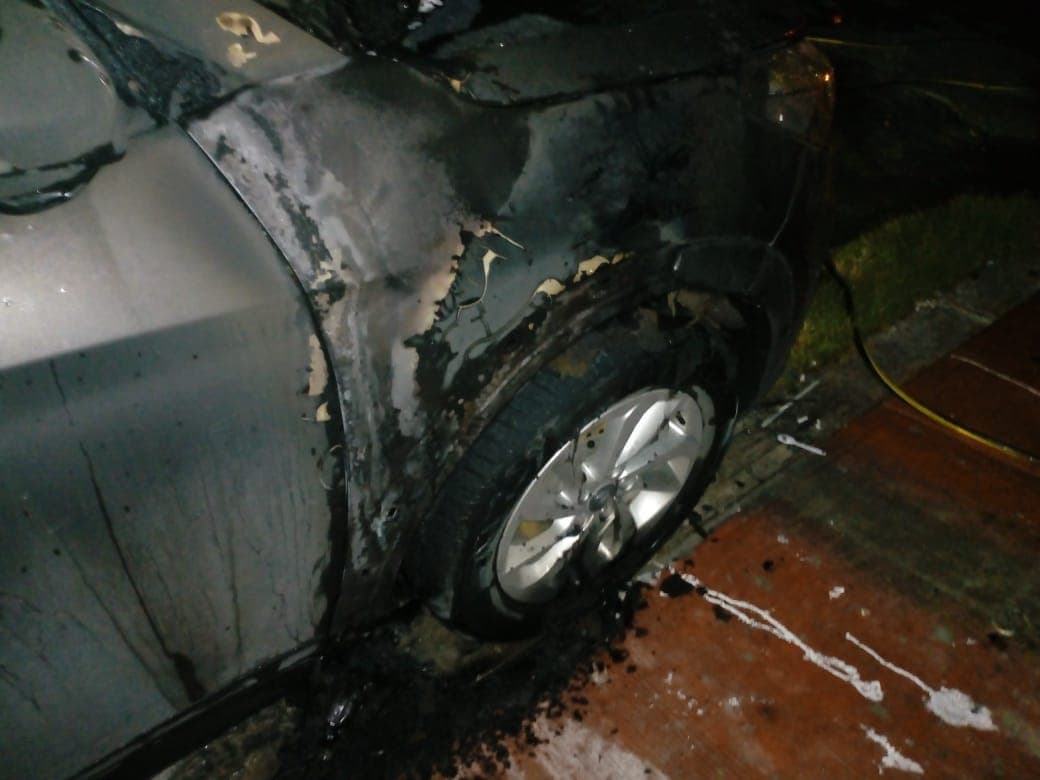 Queman camioneta en Chetumal