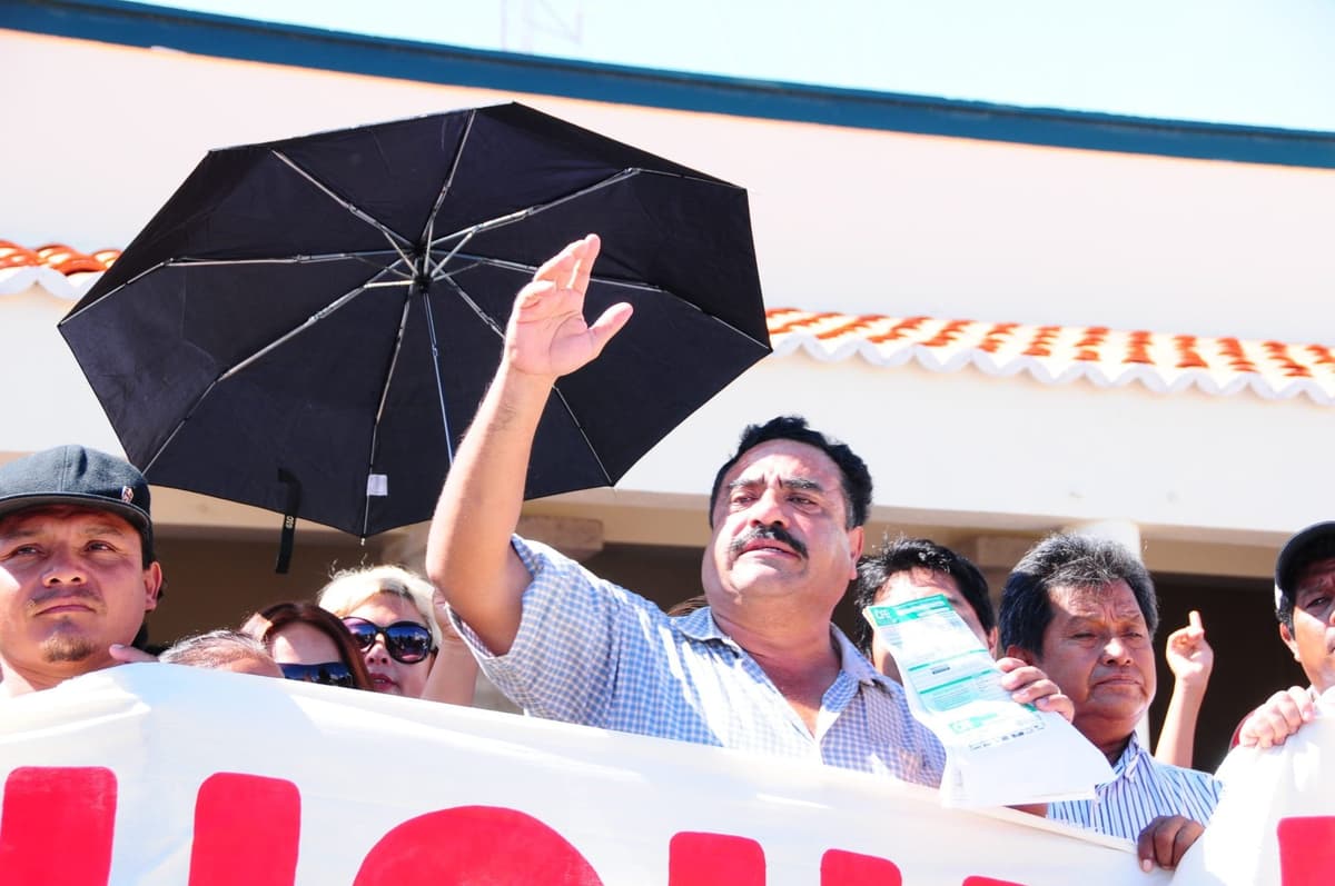 Desesperada, Laura Beristain suma a Chano Toledo a su equipo