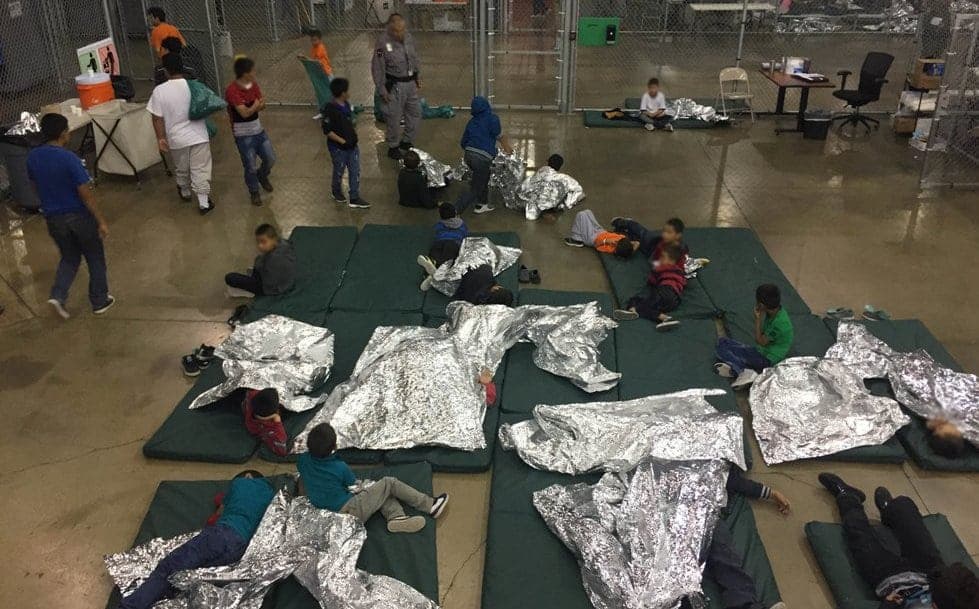 ¡Indignante! Niños migrantes son drogados en centros de detención