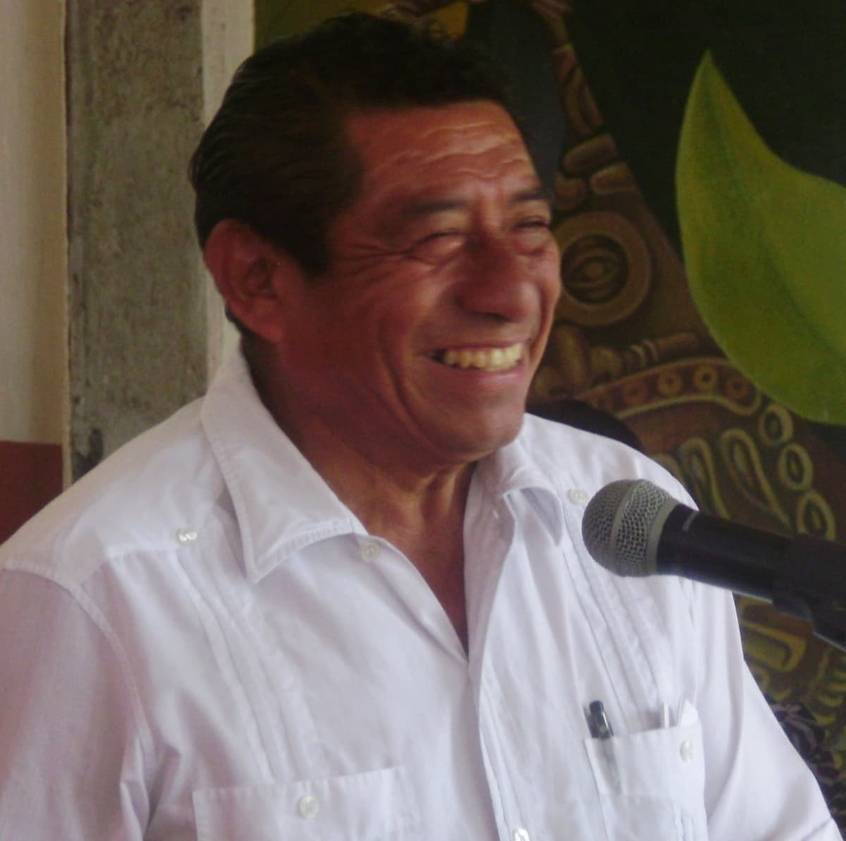 Pide INE a candidato a regidor dejar temporalmente su programa de radio