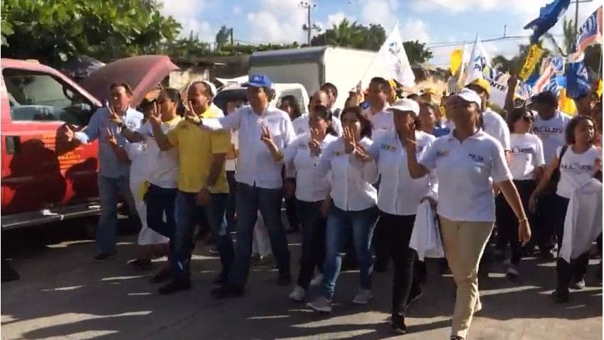 Los cancunenses quieren recuperar la paz: Mayuli Martínez