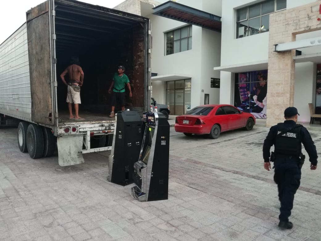 Embargan casino de Playa del Carmen