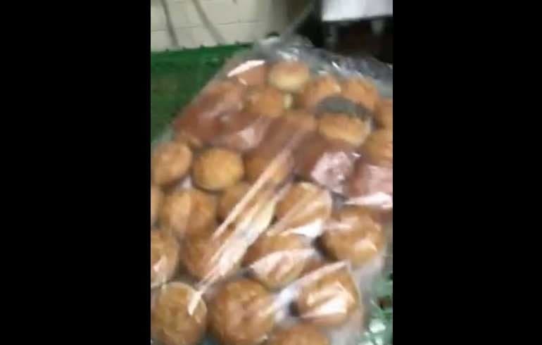 Encuentran dos ratones en pan Burger King de EU