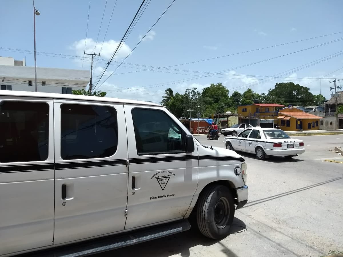A taxistas de Carrillo Puerto, ni para la gasolina alcanza