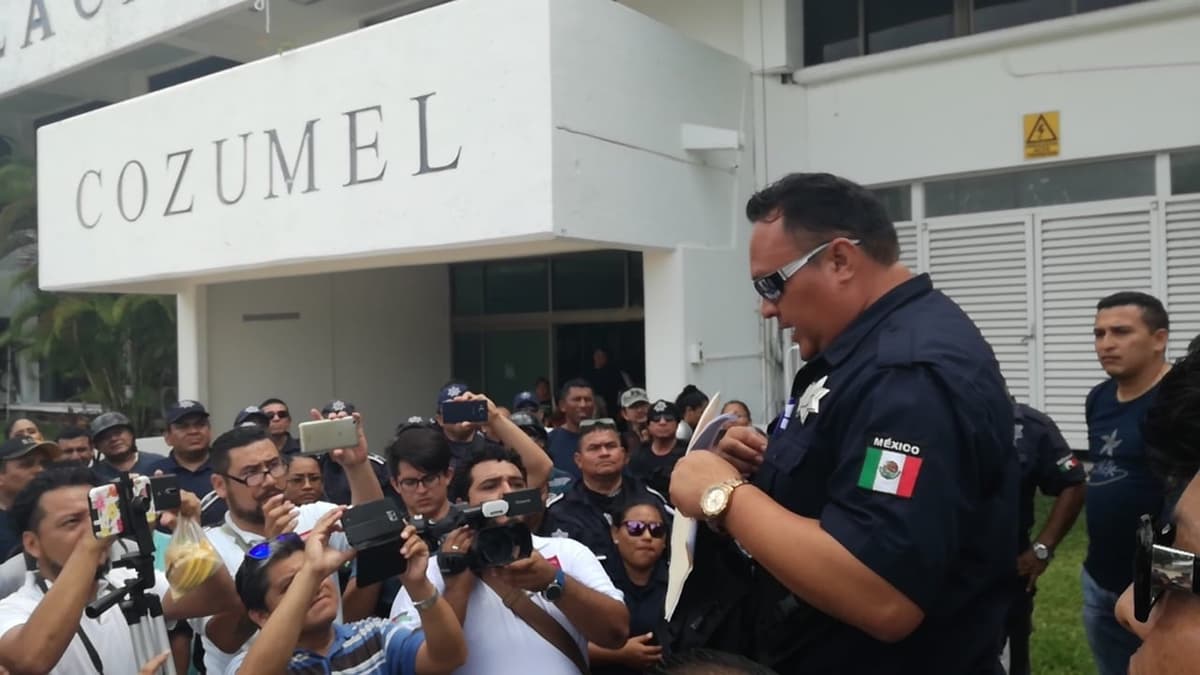 Deponen paro policías de Cozumel