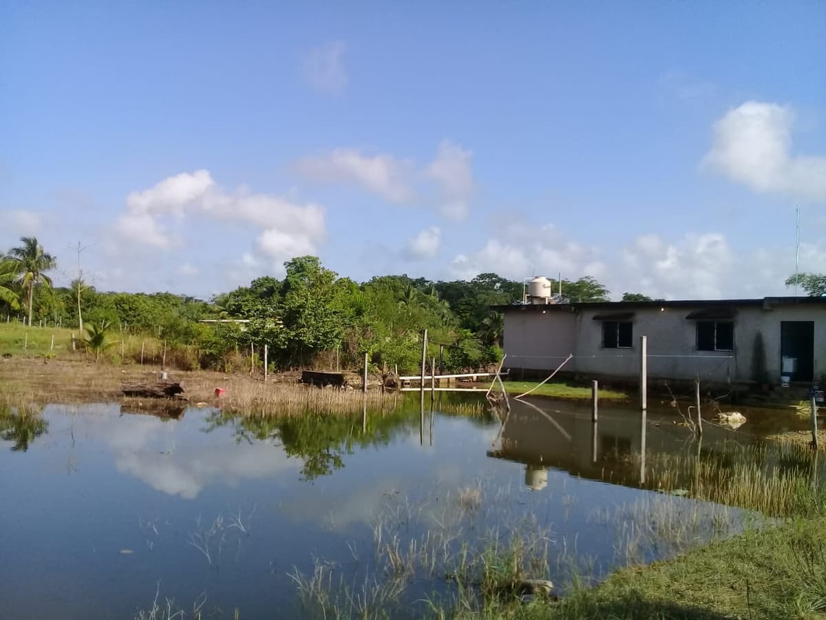 Viven tres semanas con la calle anegada en Kantunilkín