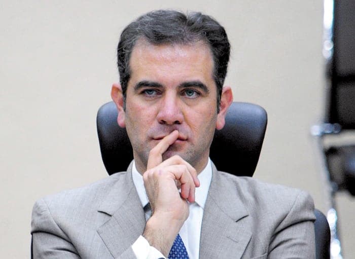 Elegirá INE árbitro que decida qué partido vive y cuál muere tras elecciones