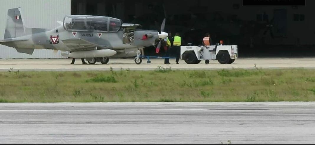 Alarma en Chetumal por falla en avión de la Armada