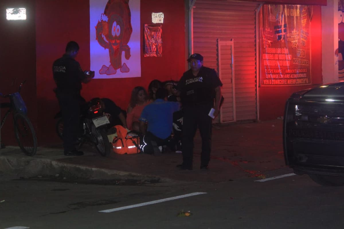 Hieren a dos afuera de un bar en la colonia Ejidal