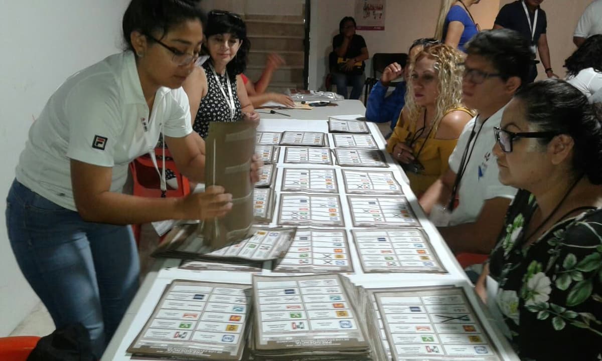 Inicia recuento de sufragios en el Distrito 4