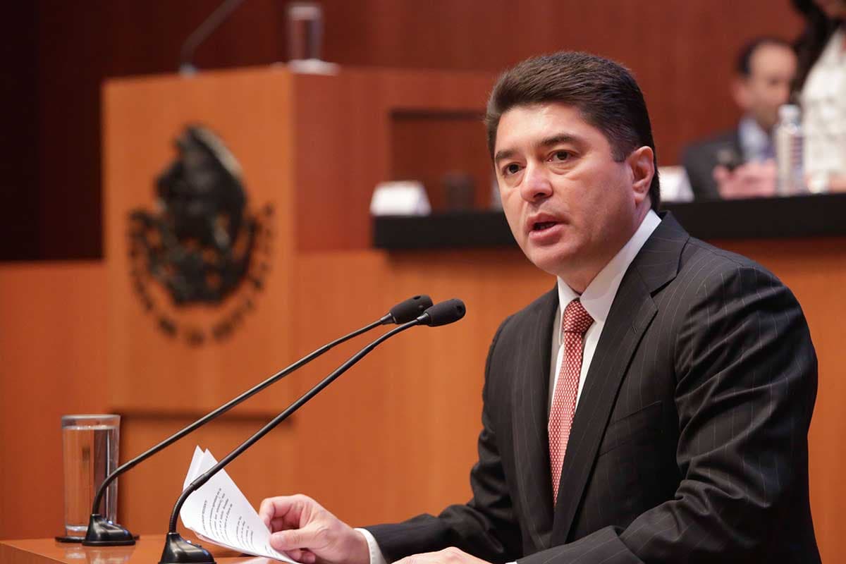 SAT debe investigar a Félix González Canto