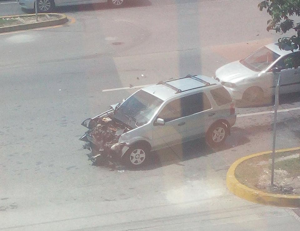 Cambios de sentido vial en la Xcaret terminan con múltiples choques