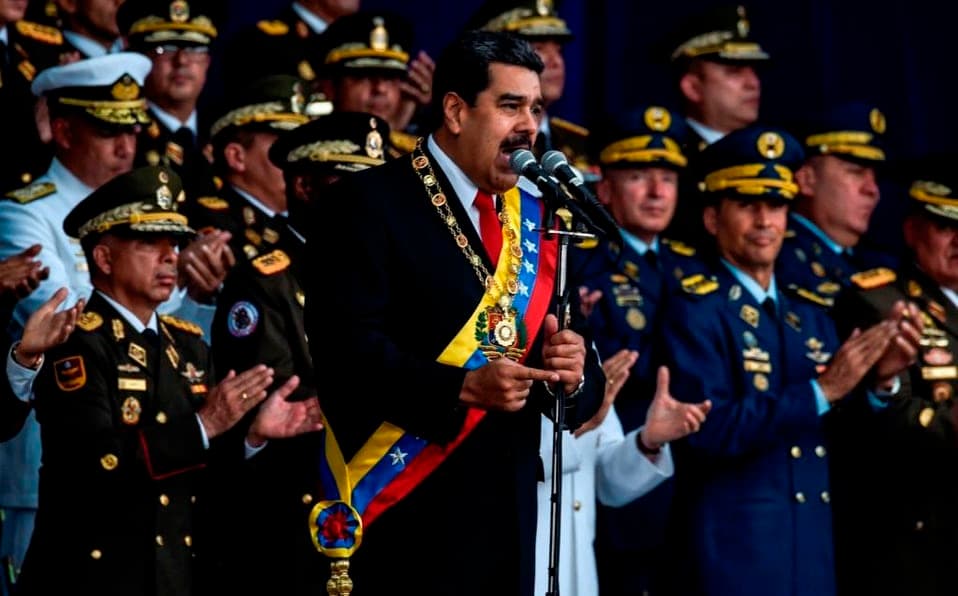 Nicolás Maduro acusa a presidente de Colombia por el atentado sufrido hoy