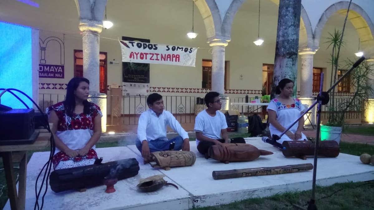 "Ayotzinapa vive y en la zona maya tampoco se olvida"