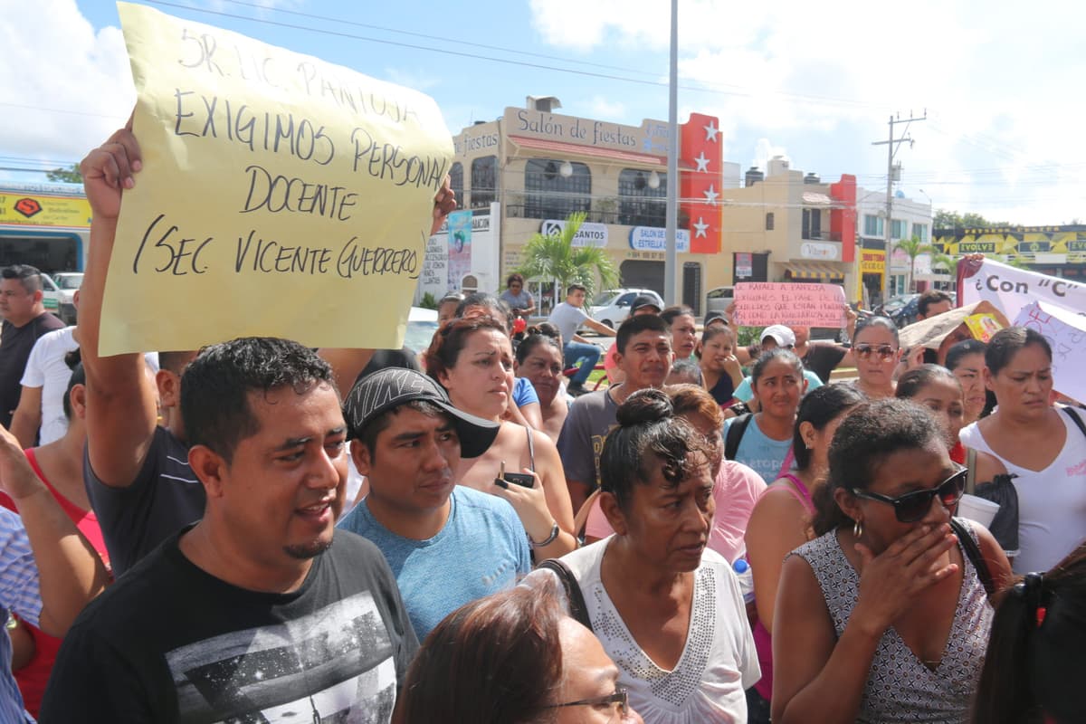 Reclaman la falta de docentes en la Escuela Vicente Guerrero