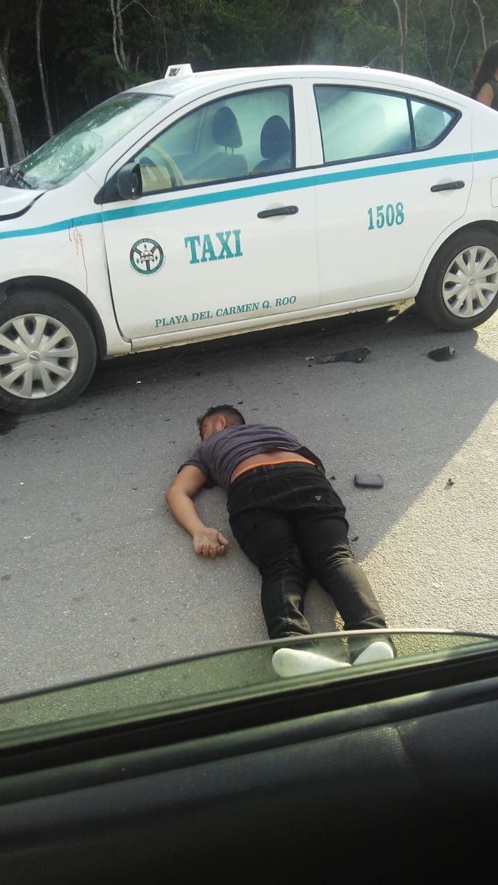 Taxista arrolla y mata a motociclista en la Constituyentes