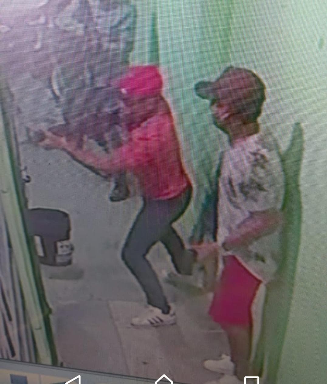 Videos muestran a sicarios "de cacería" tras un taxista