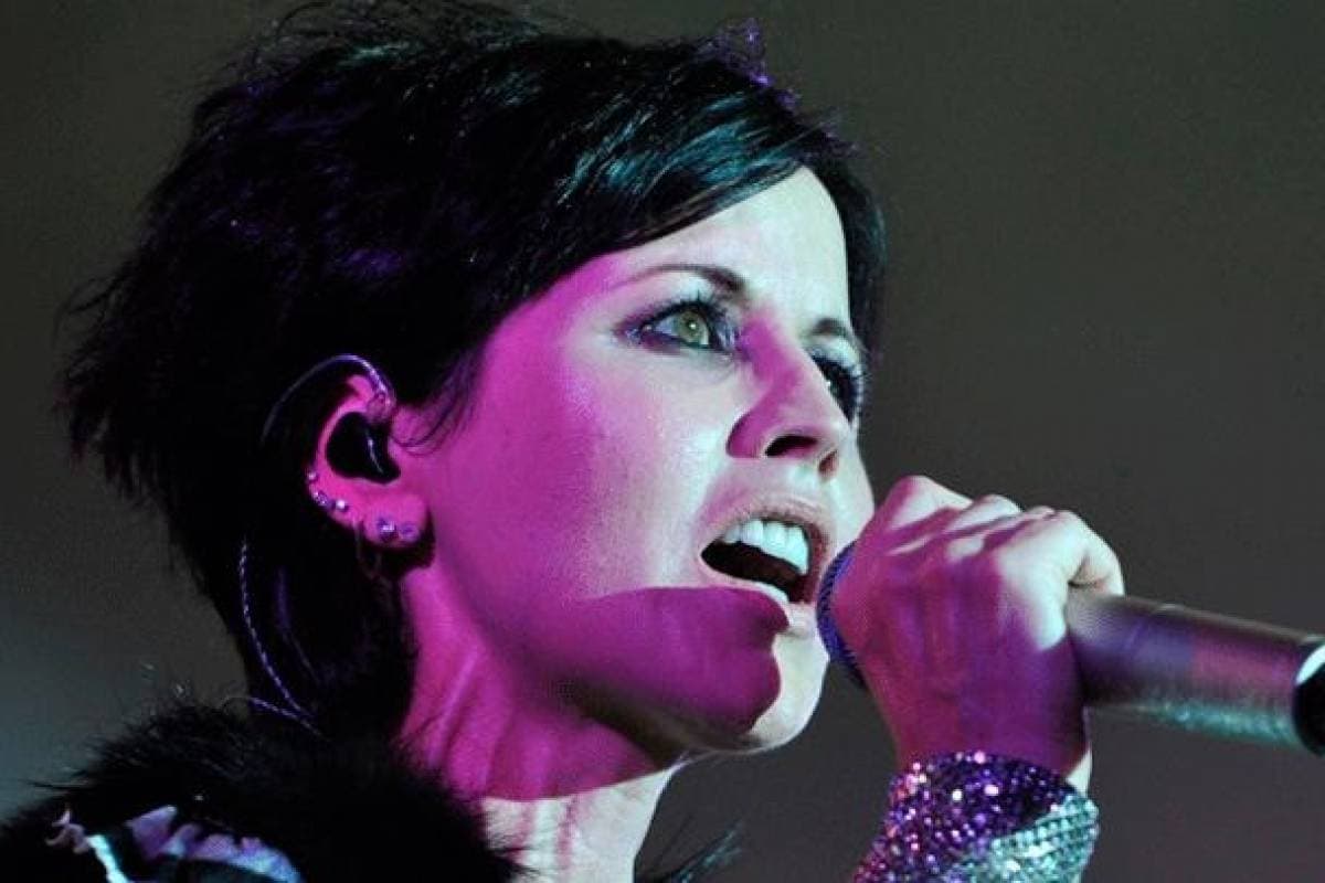 Revelan misterio de la muerte de Dolores O'Riordan, vocalista de The Cranberries