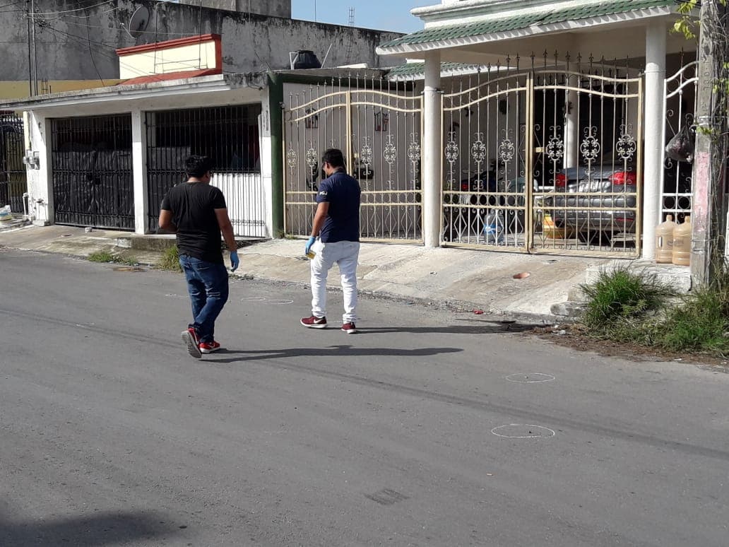 Balazos en la Multiplaza Kabah