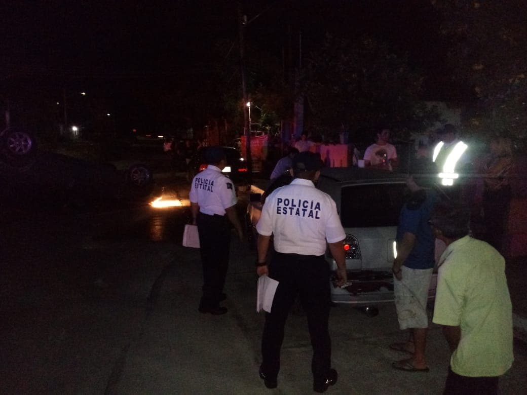 Vuelca su coche en Chetumal por andar alcoholizado