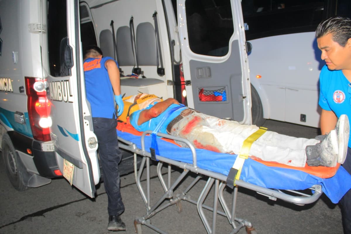 Duro encontronazo entre motociclista y ciclista