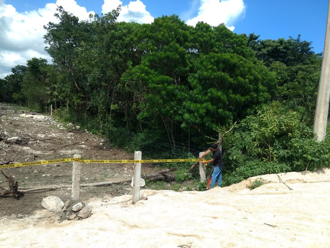 Clausura INAH obra en terreno “invadido”