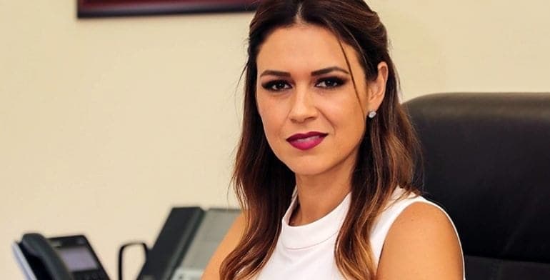 Gloria Torruco, hija del próximo secretario de Turismo, queda al mando del DIF Cancún