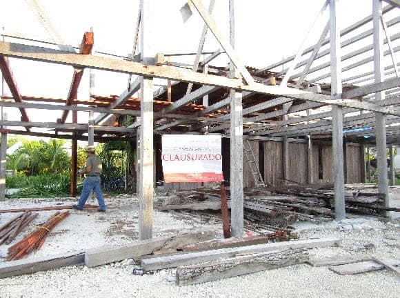 Clausura Profepa construcción de hotel Blue Kay en Mahahual